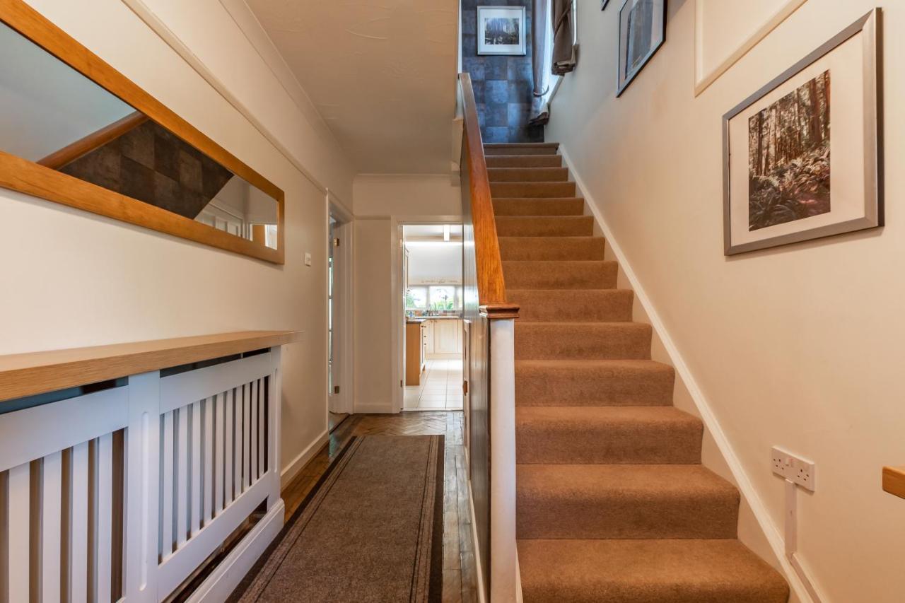 Cheerful 3-Bedroom Douglas House With Patio Southampton Esterno foto
